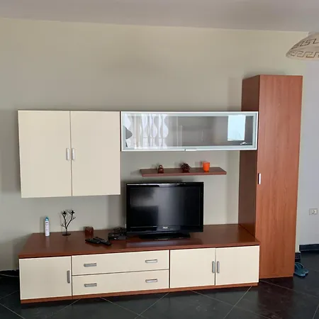 Apartment Beachfront In Golem *